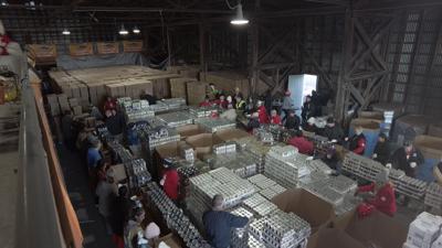 Thanksgiving for Thousands Packs Thanksgiving Meals in Selbyville