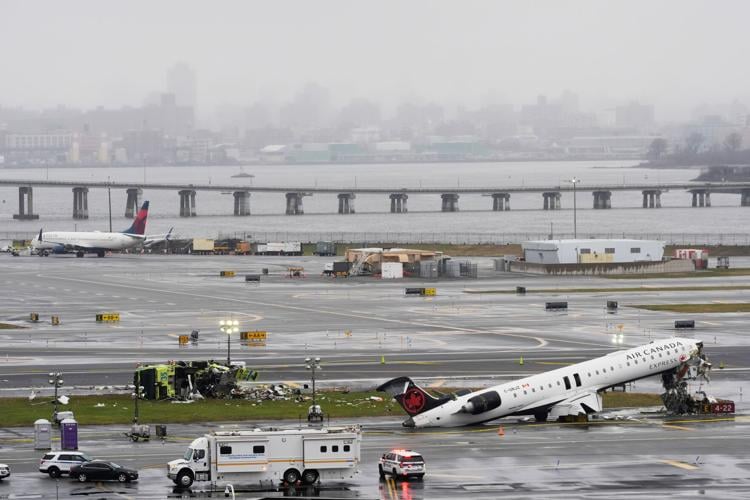 APTOPIX NY LaGuardia Crash
