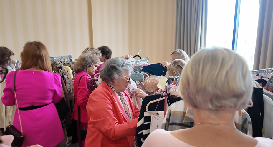 women shop at the pink affair event