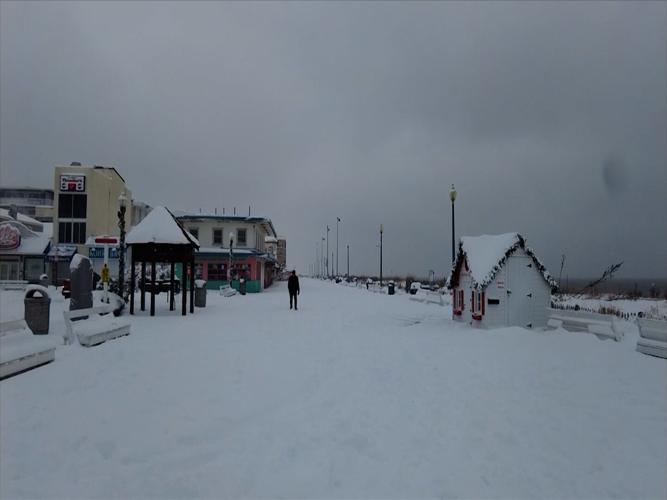 snow boardwalk.jpg