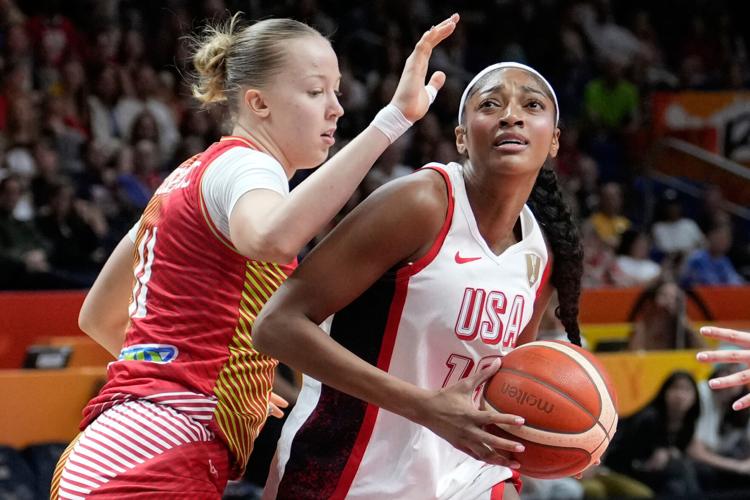 WCup United States Hungary Basketball
