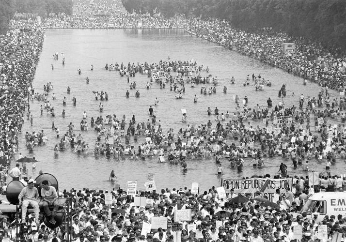 Trump Reflecting Pool Police