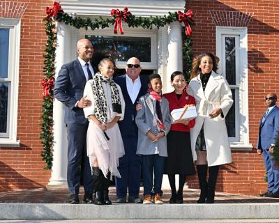 Governor Hogan Welcomes Governor-Elect Wes Moore to Government House ...