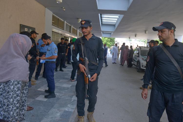Pakistan Hospital Fire