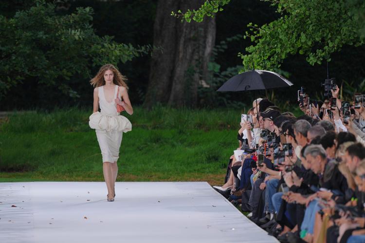 Paris Fashion Stella McCartney Womens S/S 27