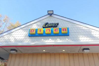 Lewes Diner announces close