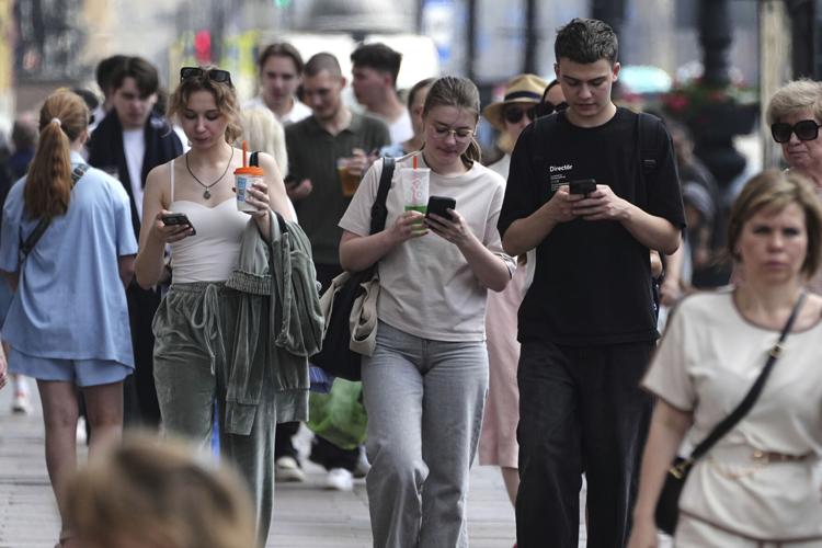 Russia Smartphone Shutdowns