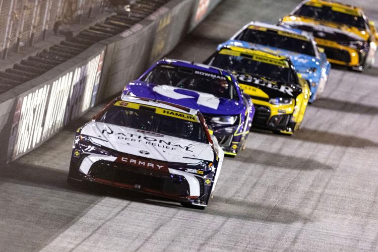NASCAR Bristol Auto Racing