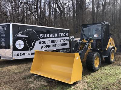John Deere 184 G 4-Wheel Drive Loader