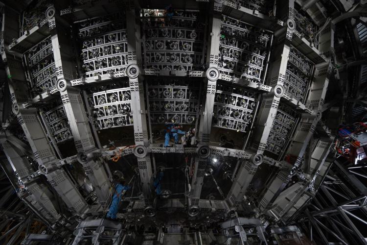 Neutrino Detector