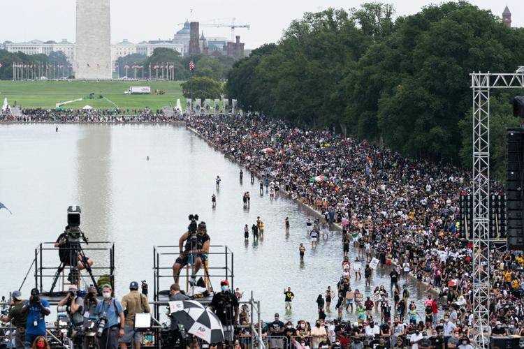 Trump Reflecting Pool Police