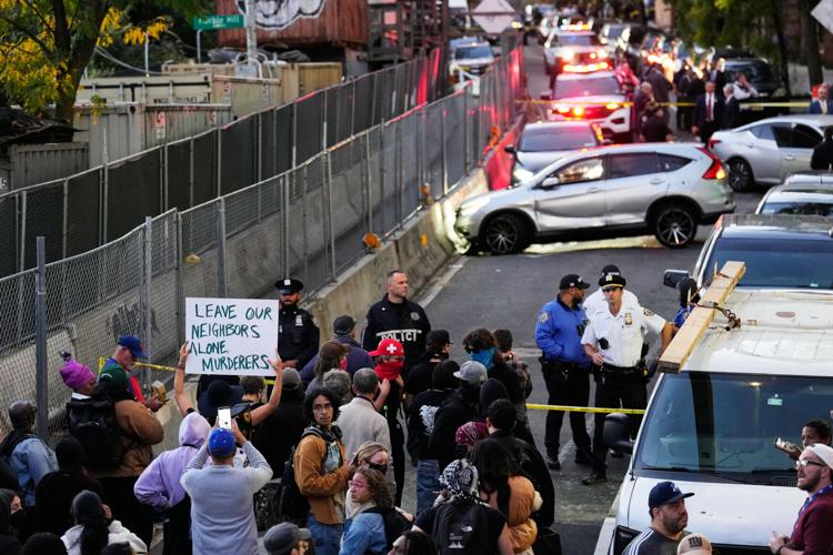 Federal Agents Shooting