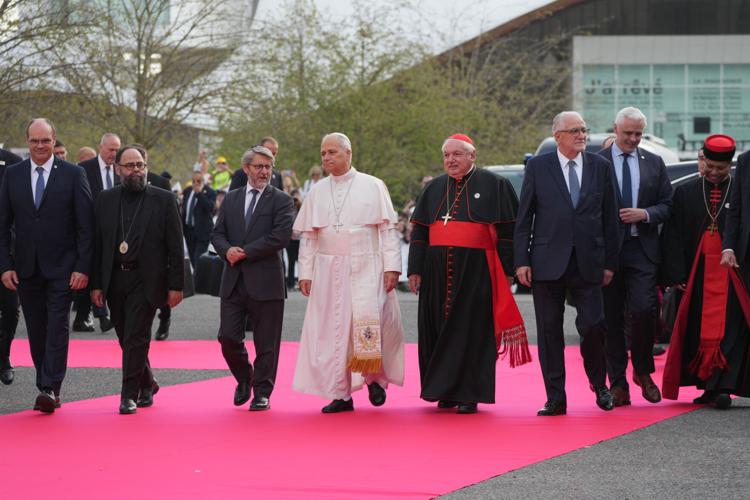 ADDITION France Pope