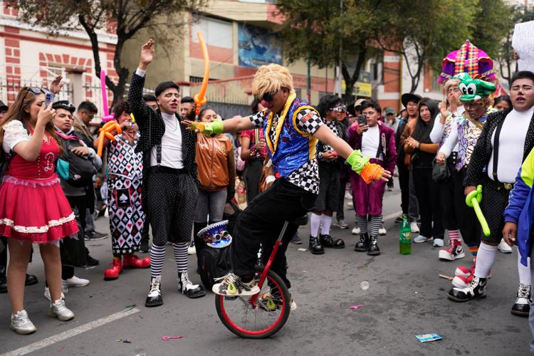 Bolivia Clowns Protest