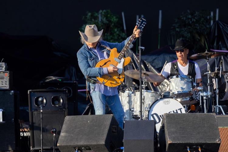 Dwight Yoakam