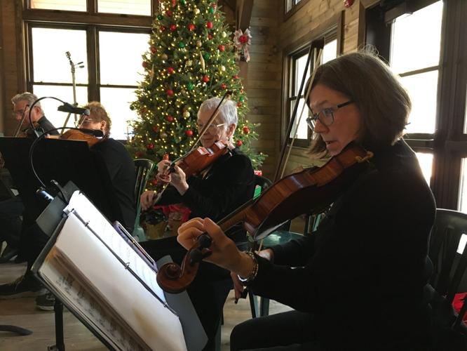 Violinists Barbara Tasevoli and Laurie Andes