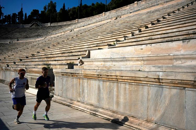 Greece Olympics Stadium Cleaning