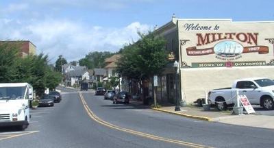 WRDE on Tour: Moseying About in Milton