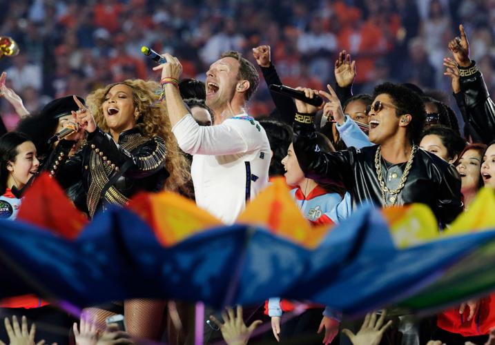Super Bowl-Halftime Controversies