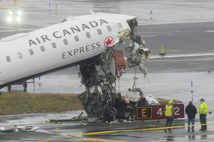 APTOPIX LaGuardia Crash