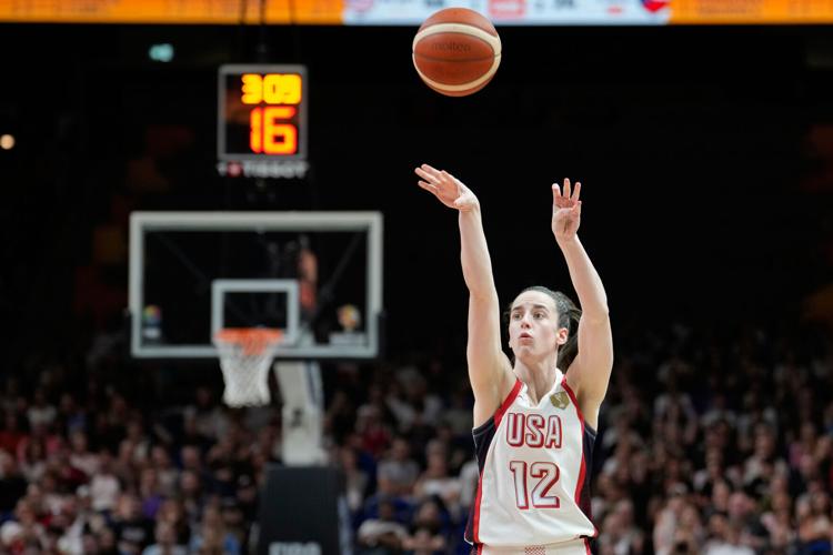 WCup United States Czechia Basketball
