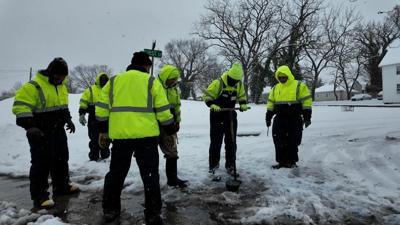 SALISBURY SNOW CREW