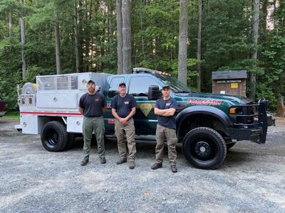 Delaware firefighters in California