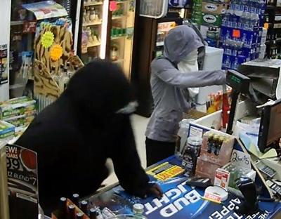 Harrington Police Search for Suspects in Liquor Store Armed Robbery