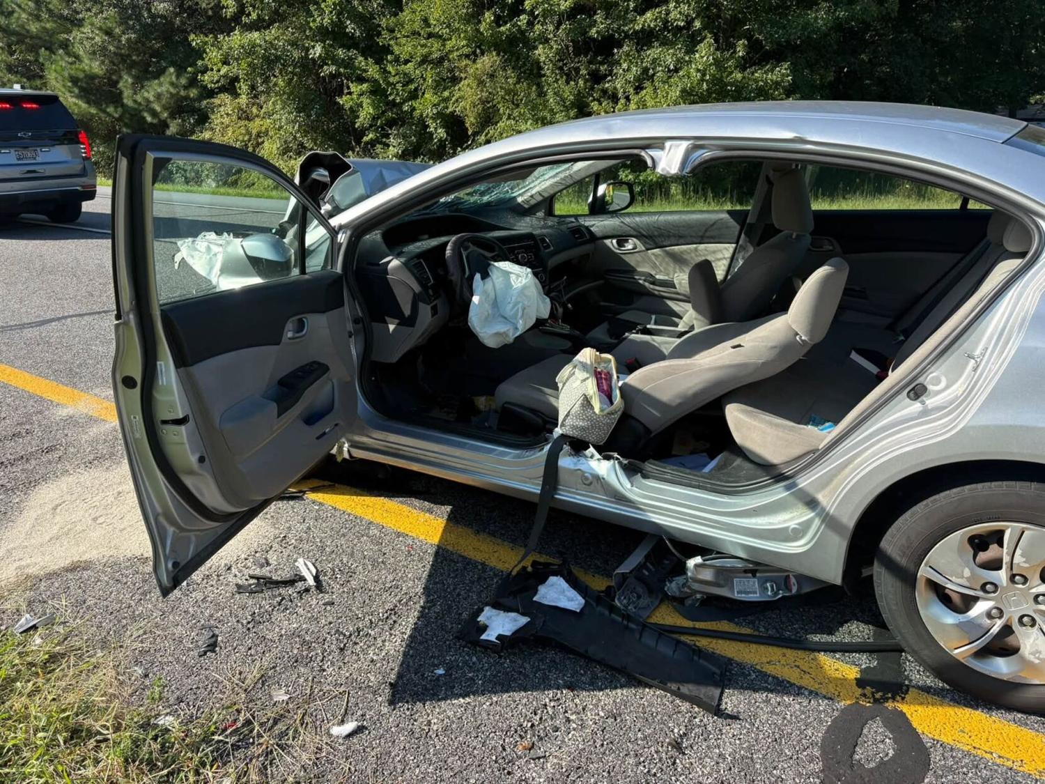 Two Ellendale area crashes send people to the hospital