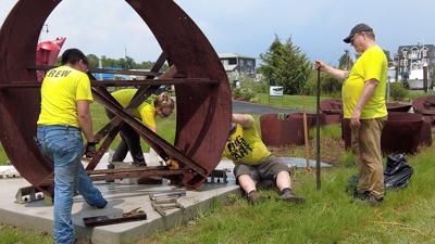 The latest sculpture begins to be assembled in Canalfront Park