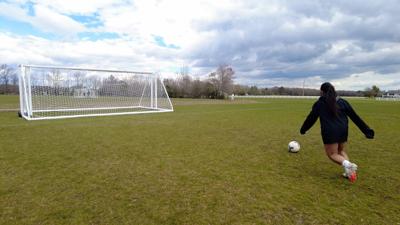 Roblero Chávez's achievements are a source of pride for her family, as they show the sacrifices that everyone has made since she started playing soccer when she was nine years old.