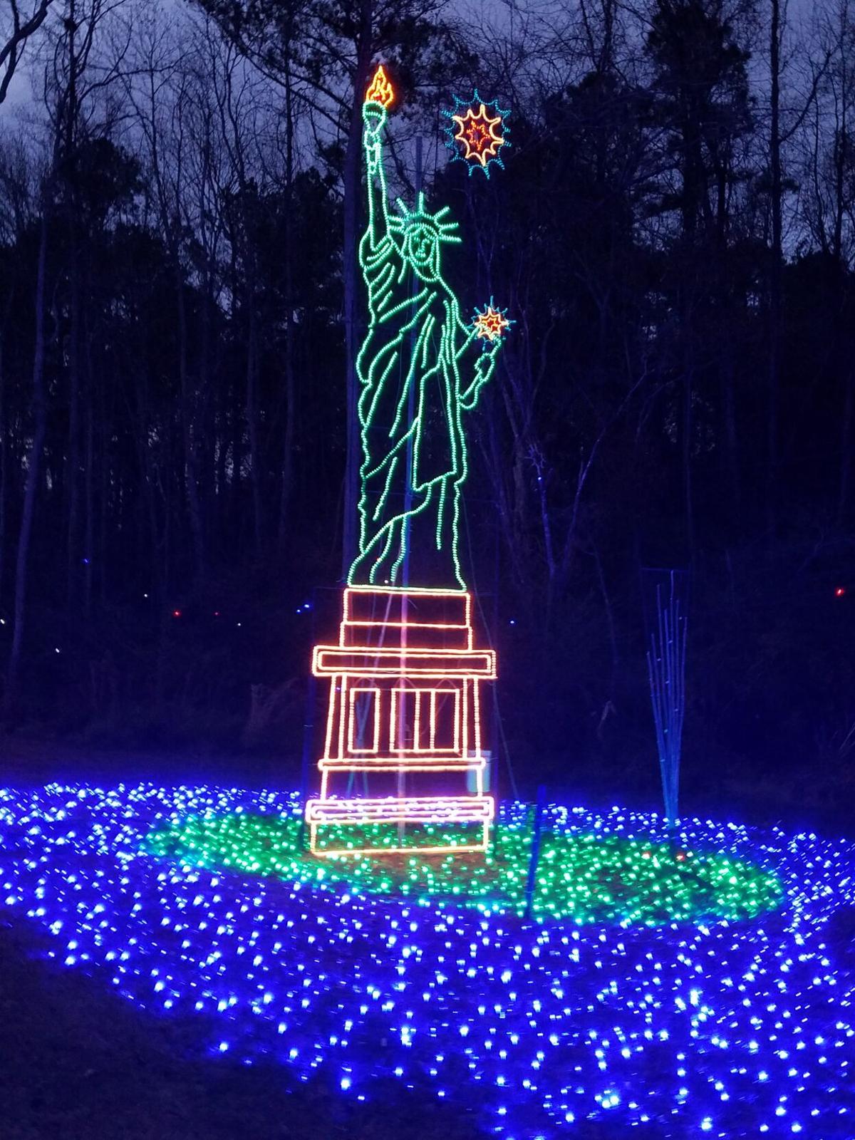 Saluda Shoals Christmas Lights 2021 Saluda Shoals Annual Holiday Lights On The River Opening Next Week Columbia Coladaily Com