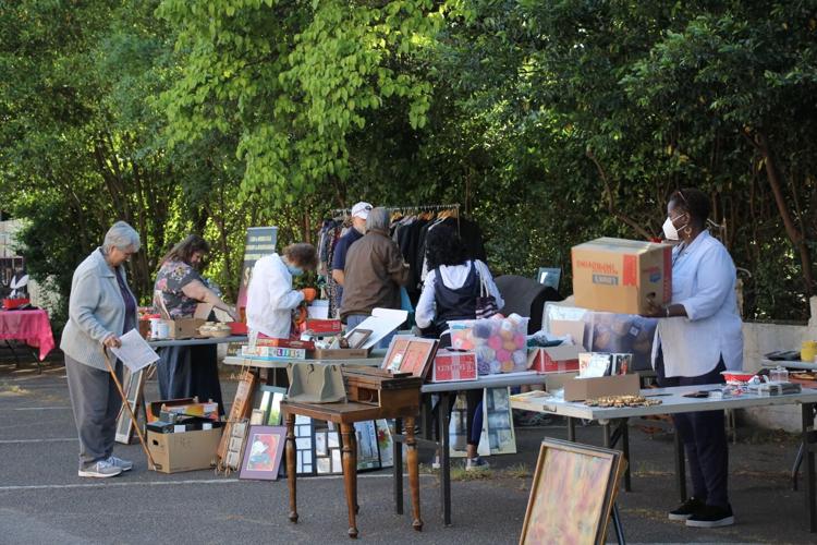 The Big Flea brings treasure hunters to Earlewood Columbia