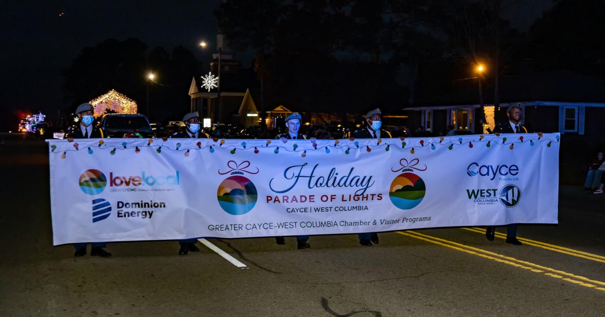 Photo Gallery Thousands line streets for Greater CWC Chamber Holiday