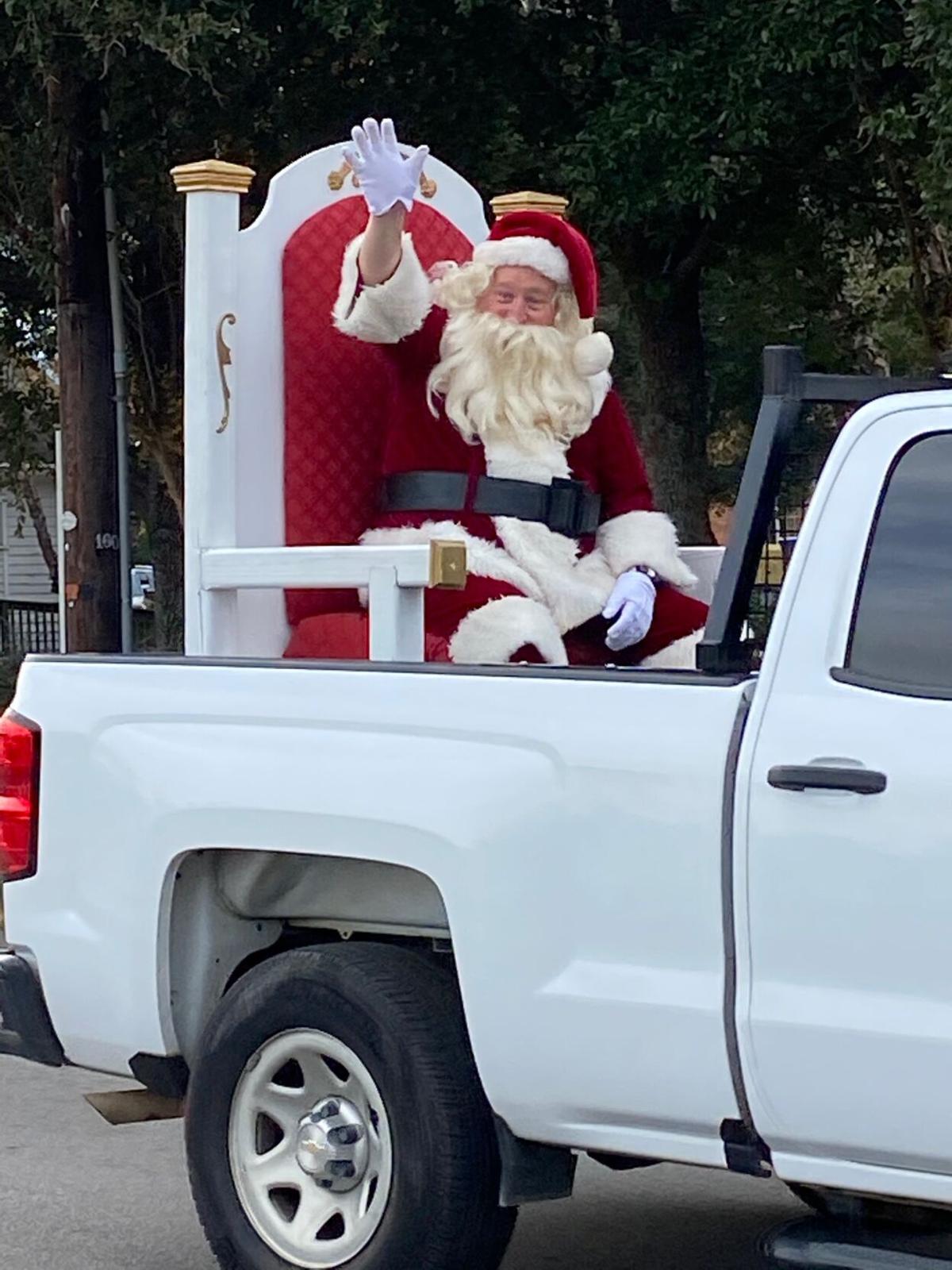 Lexington holds annual Christmas parade to celebrate holiday season