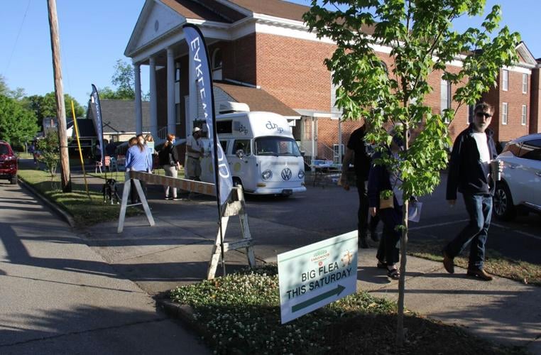 The Big Flea brings treasure hunters to Earlewood Columbia