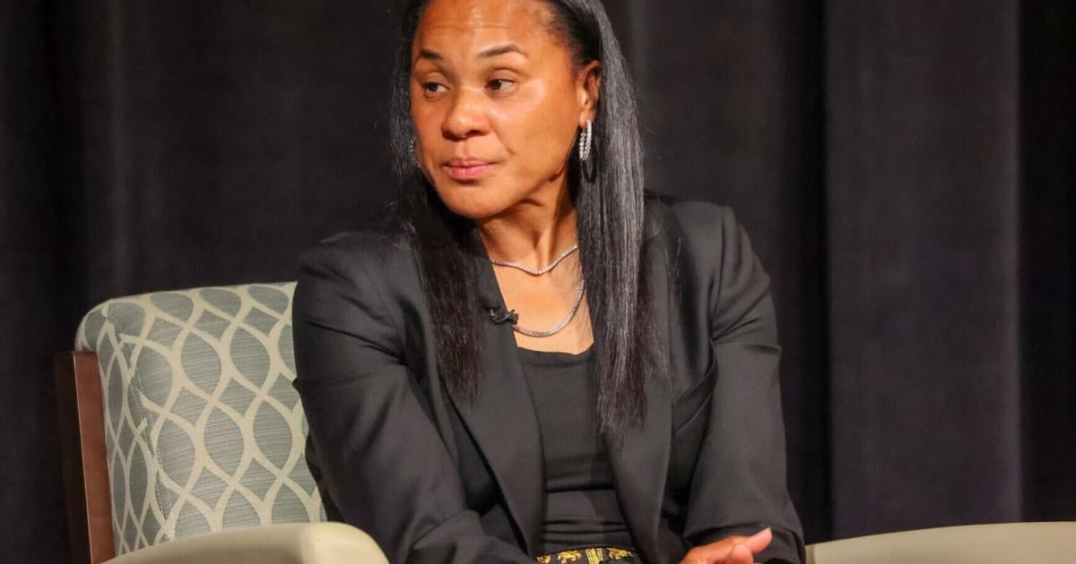 Dawn Staley to join U.S. presidential delegation at 2024 Olympics | Batesburg Leesville | coladaily.com