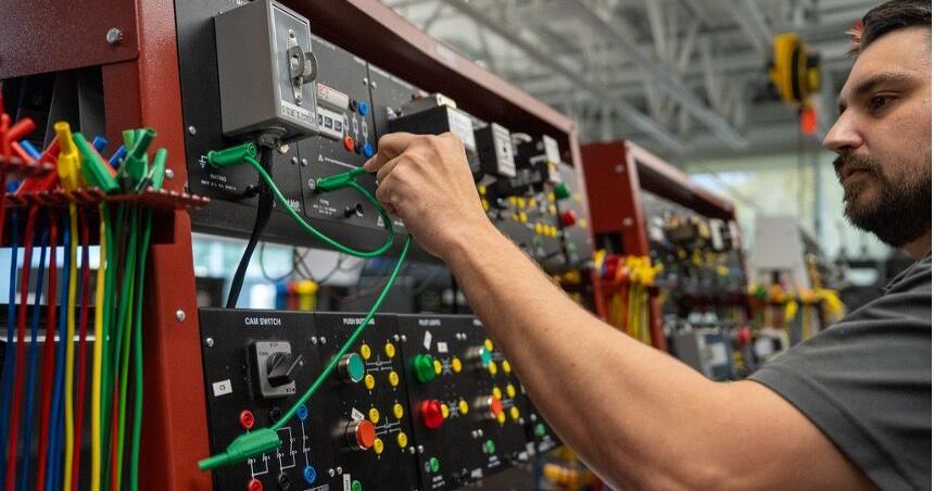 Midlands Tech launches state’s first electrical technology associate degree