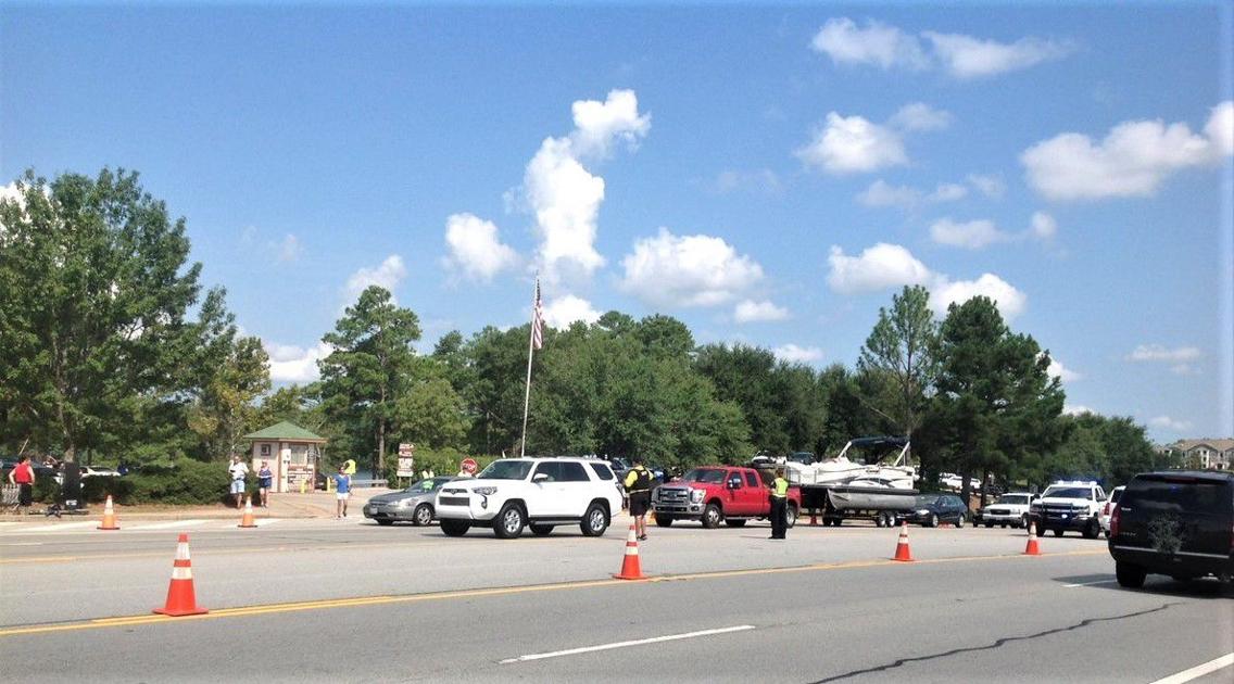 Lake Murray dam parking at capacity and closed Archive
