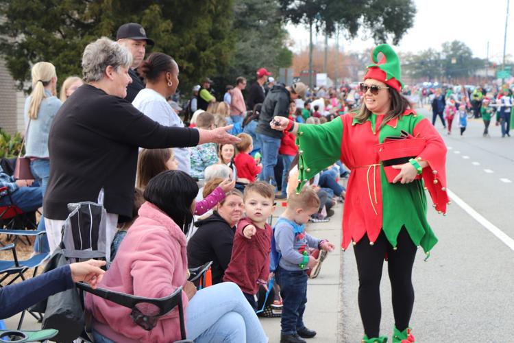 Lexington starts holiday season with Snowball Festival and Parade