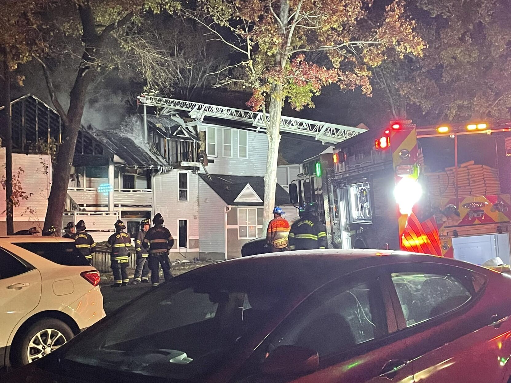 Five families displaced after Columbia apartment complex fire ...