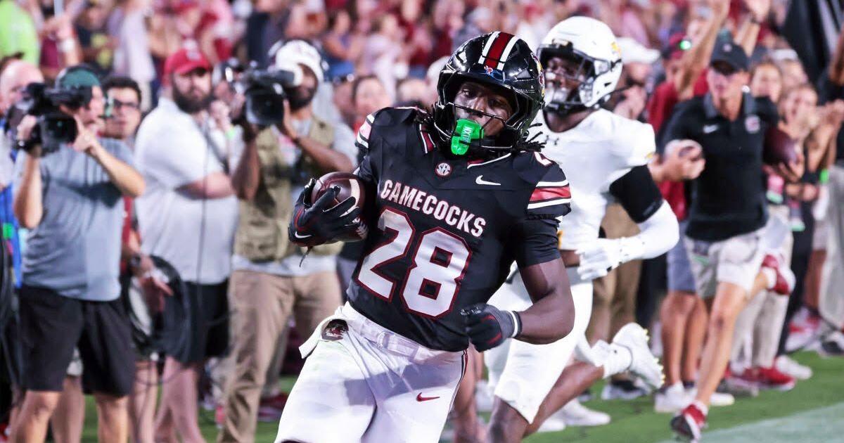 South Carolina handles Towson, heads into SEC play 2-0