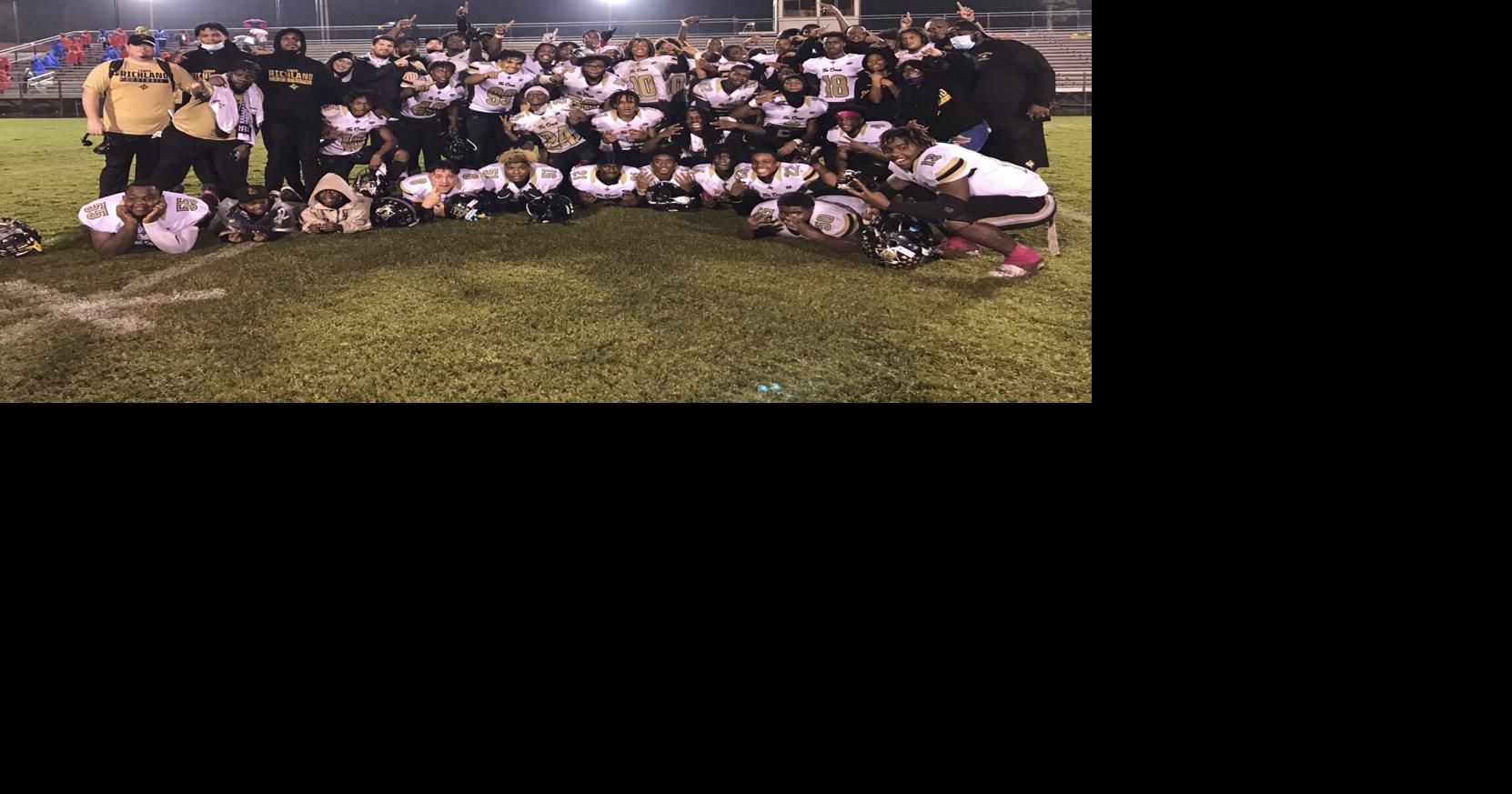 High school football roundup Lower Richland, Camden clinch region