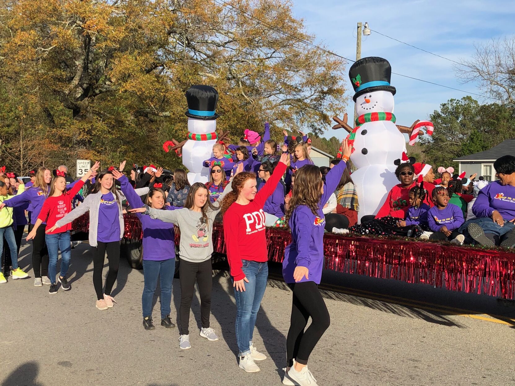 Blythewood's Annual Christmas Parade Rolls Through Town | | Coladaily.com