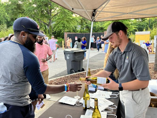 Lexington Wine Walk draws big crowd Communities