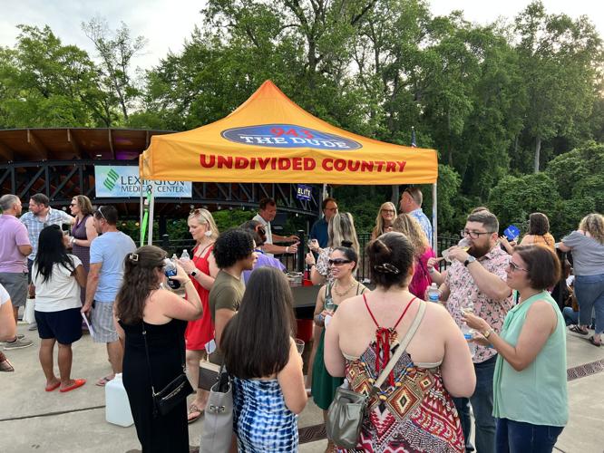 Lexington Wine Walk draws big crowd Communities