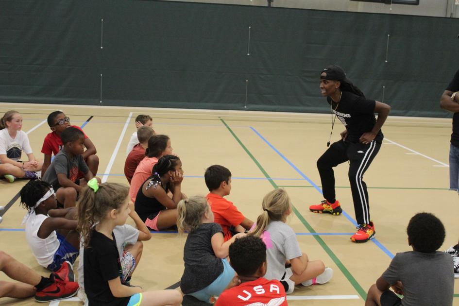 Lexington Kids Attend Former Gamecocks Basketball Camp