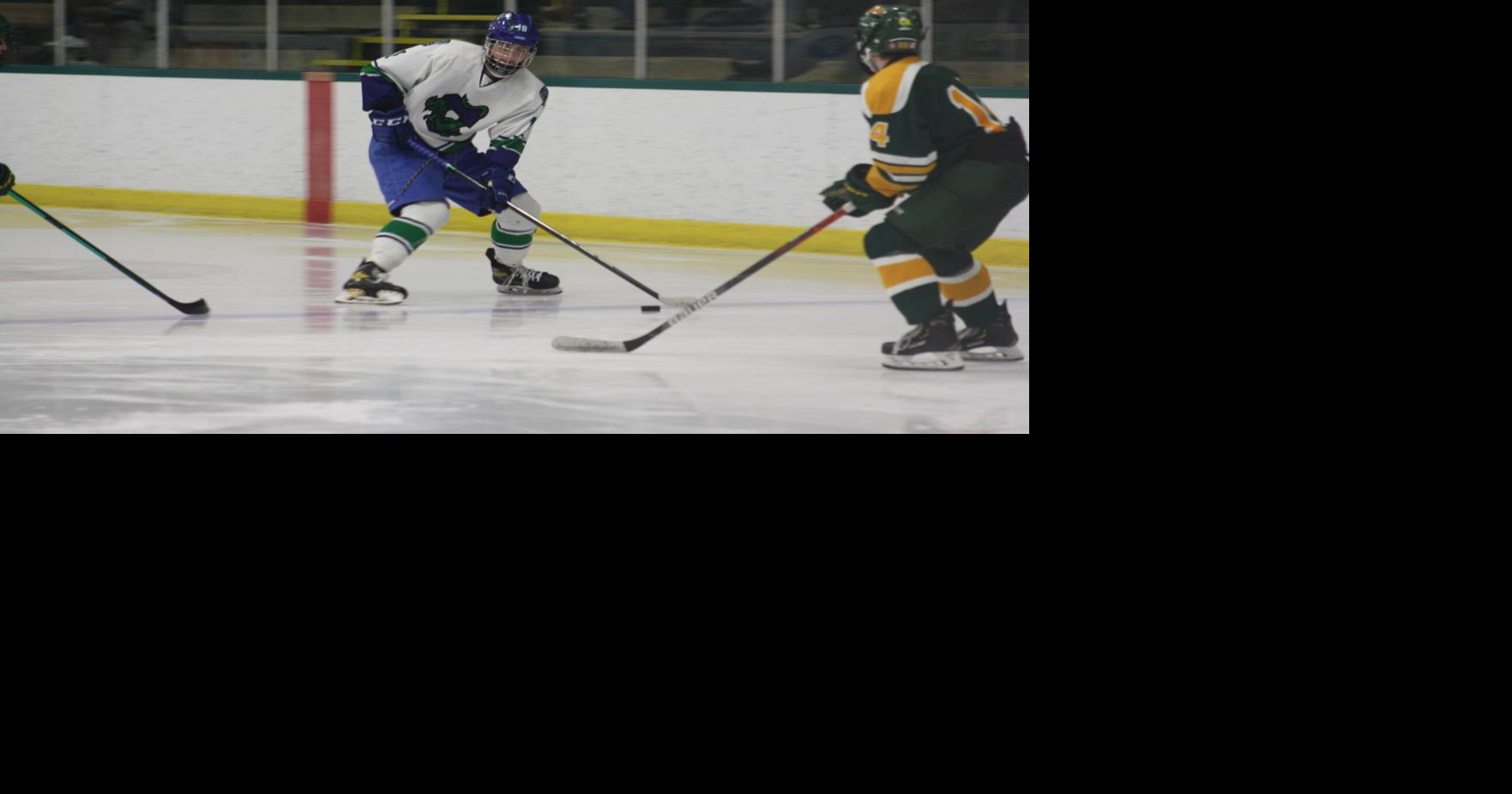 Colchester Lakers Boys Hockey to play first playoff game in a tight