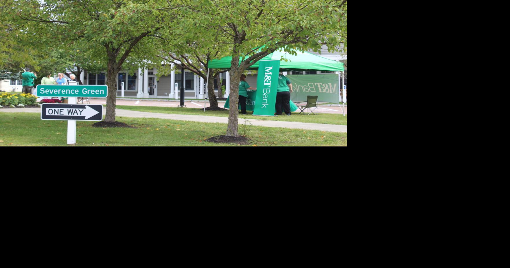 PHOTOS Townsponsored market at Severance Corners Village Center draws