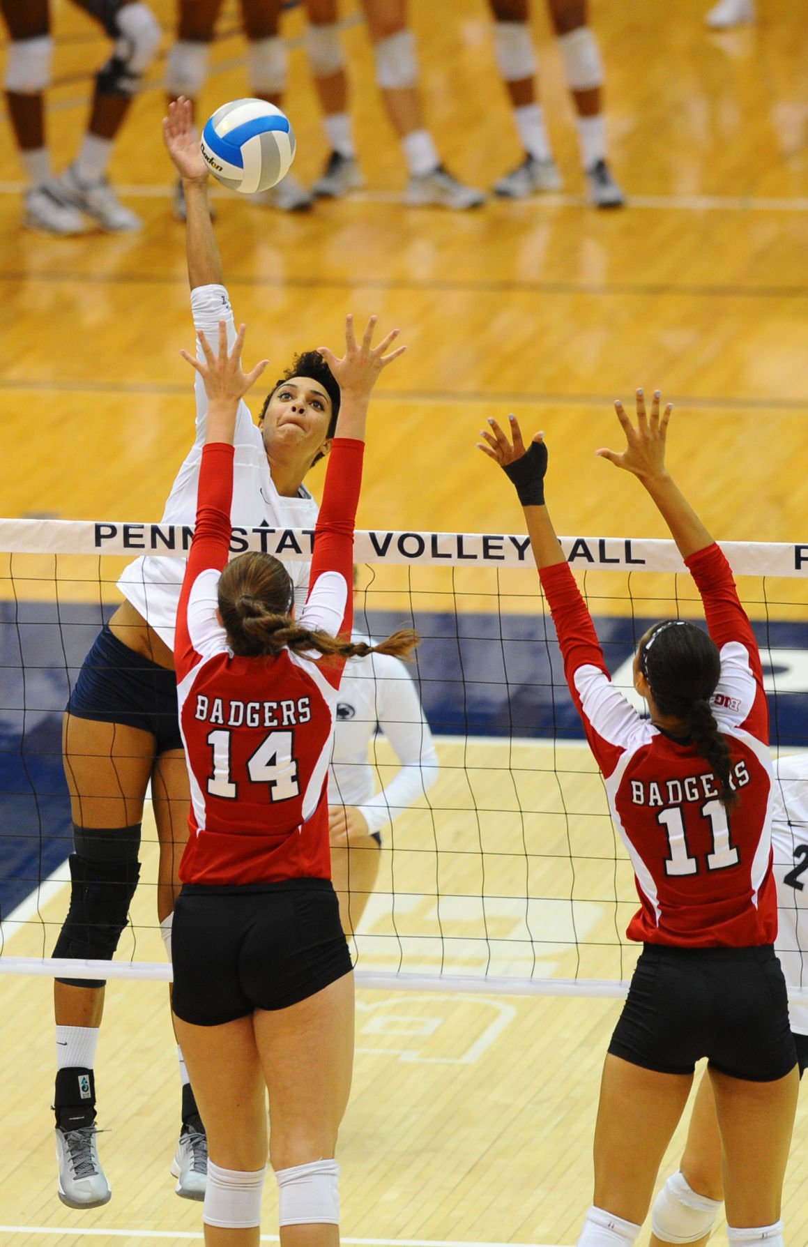 Penn State women's volleyball vs. Wisconsin | Gallery | collegian.psu.edu